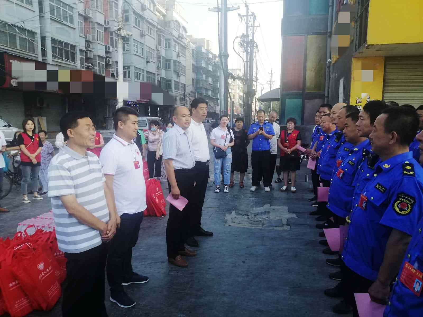 1代表发言.jpg