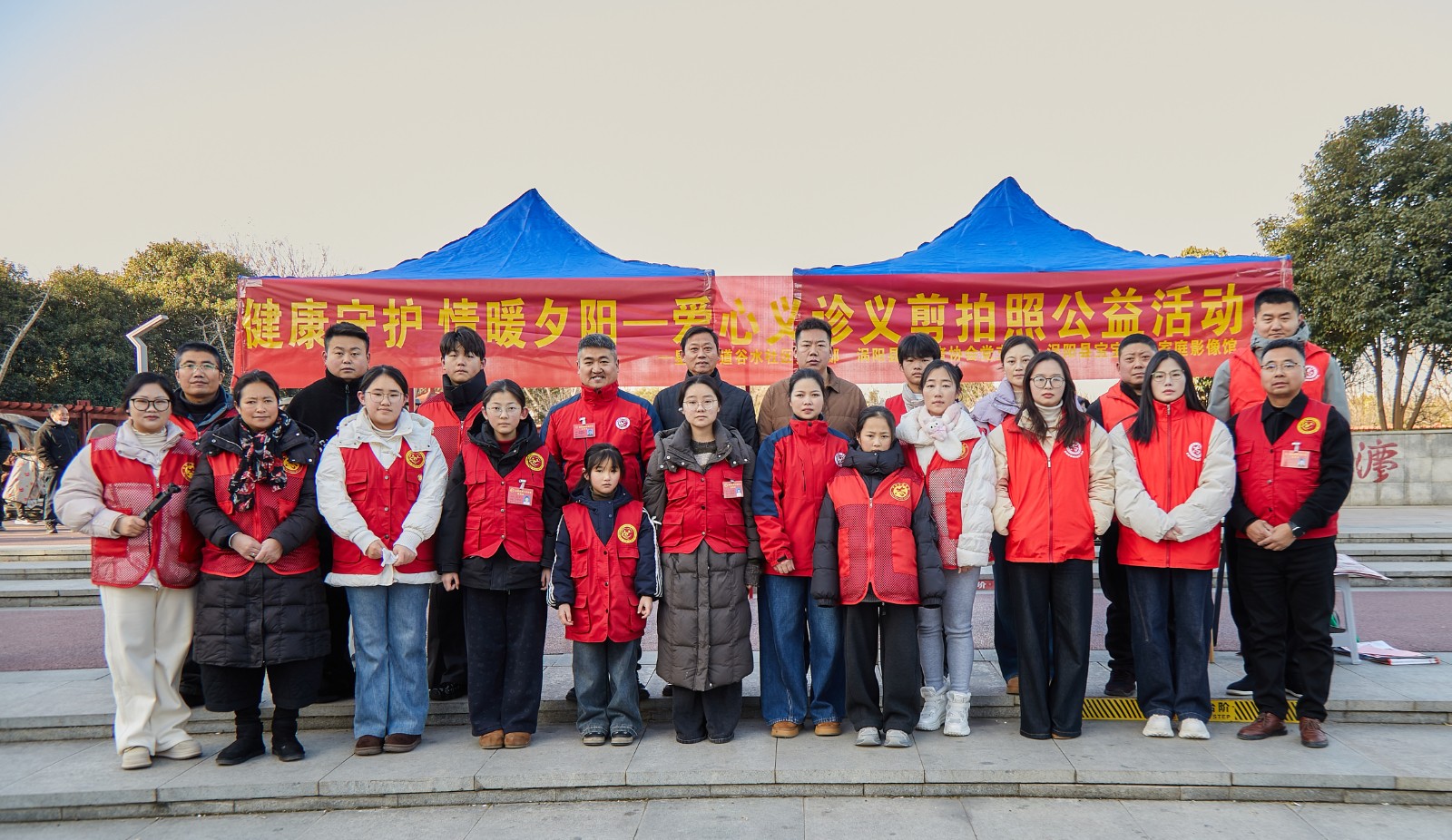 涡阳：寒风送温暖 志愿暖人心