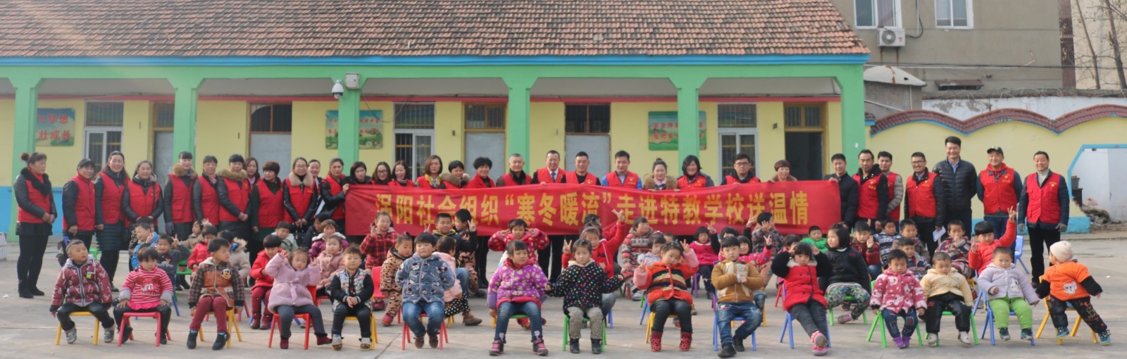 合影_副本.jpg