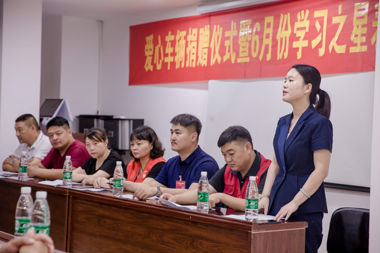 1爱心企业代表发言.jpg