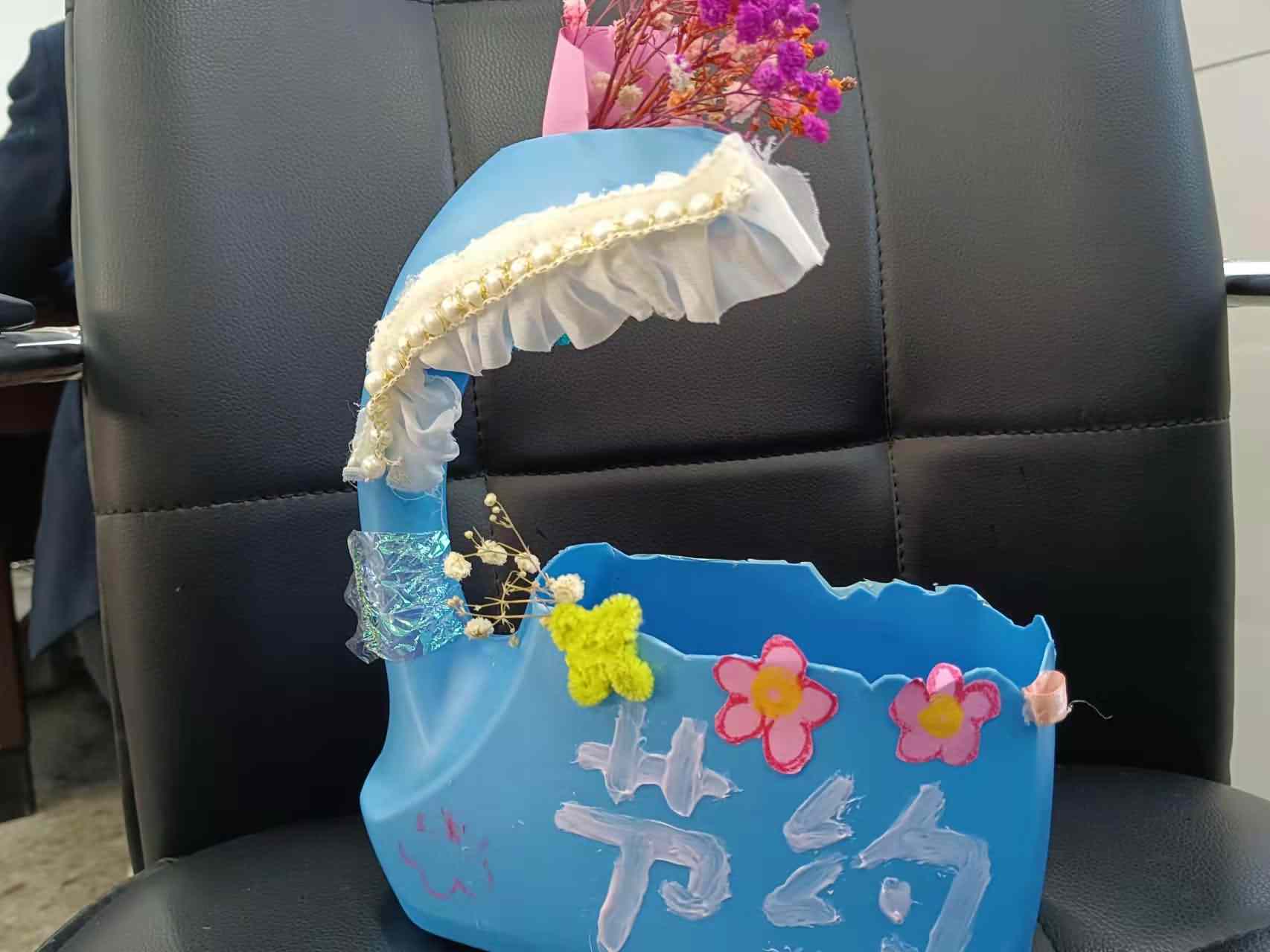4学生节能作品.jpg