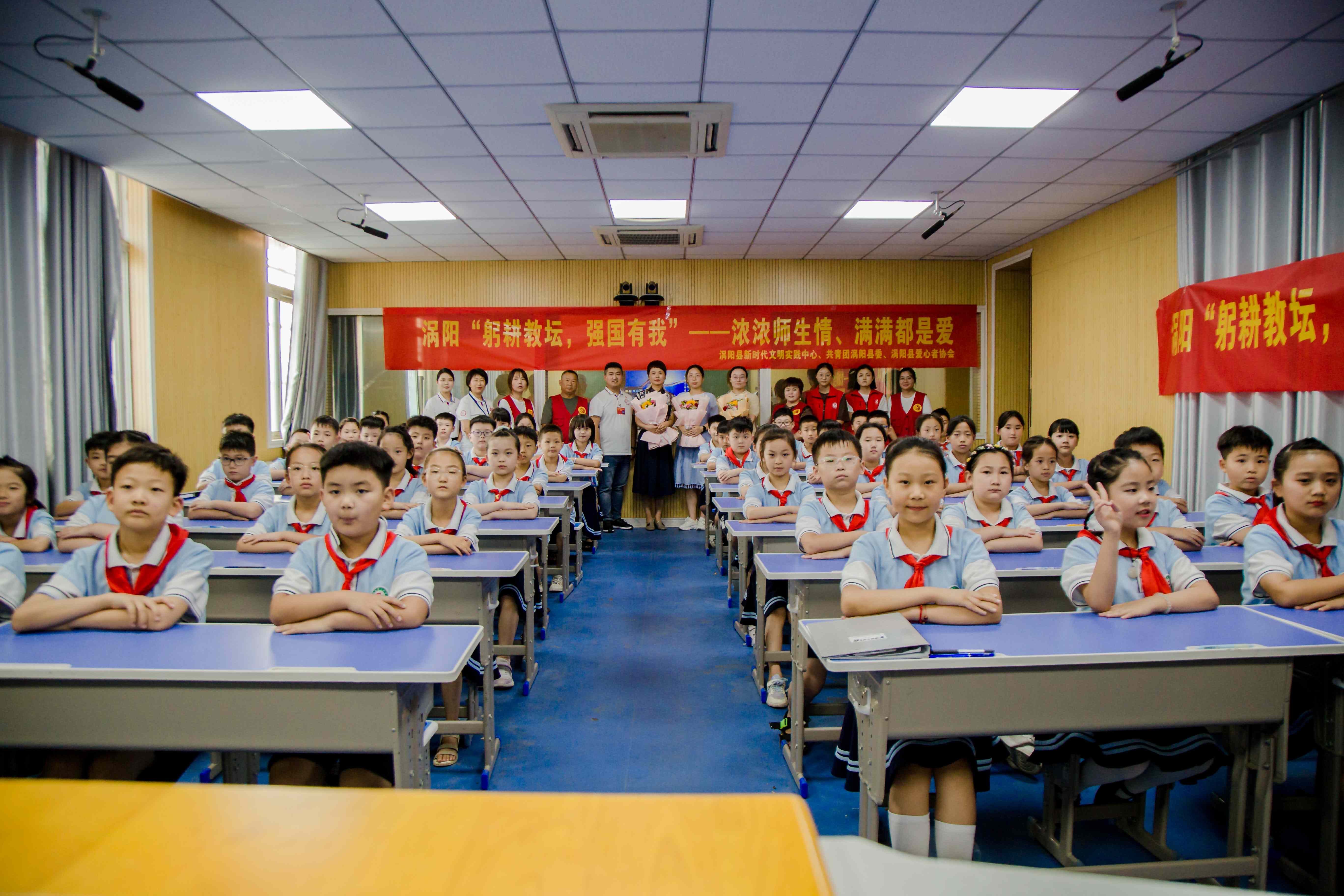 11、合影留念.jpg