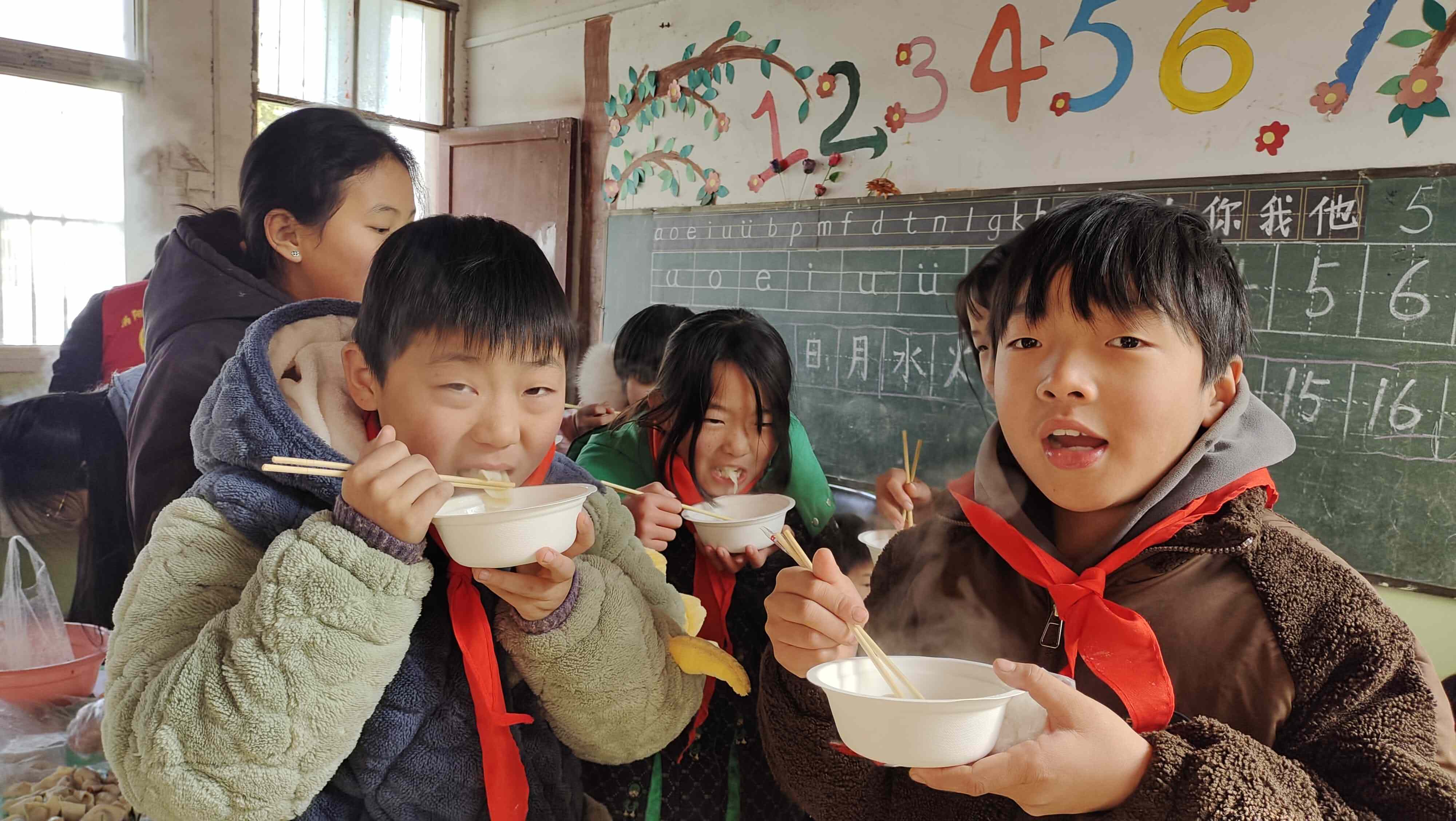 2.幸福瞬间.jpg