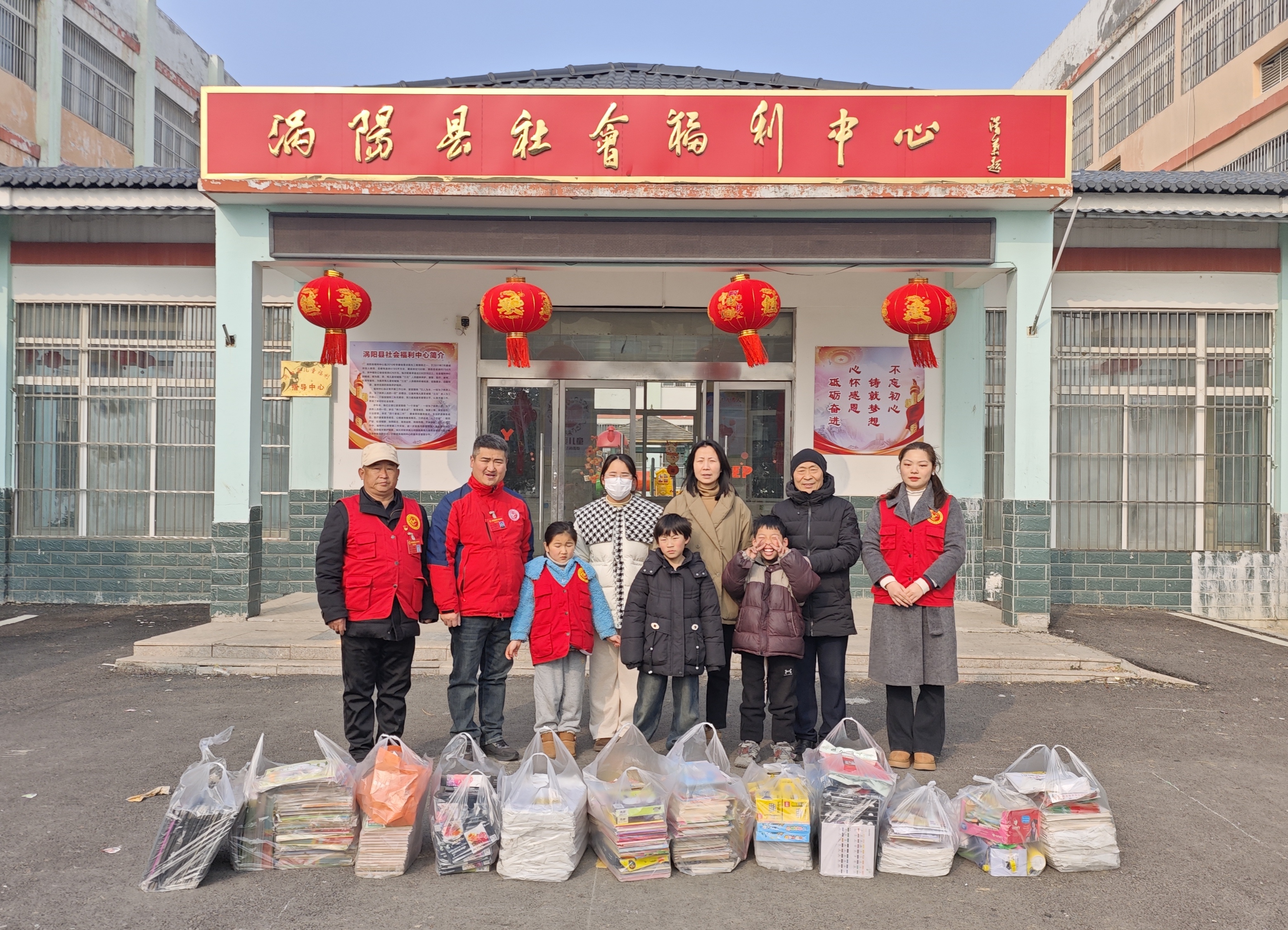 6合影留念.jpg