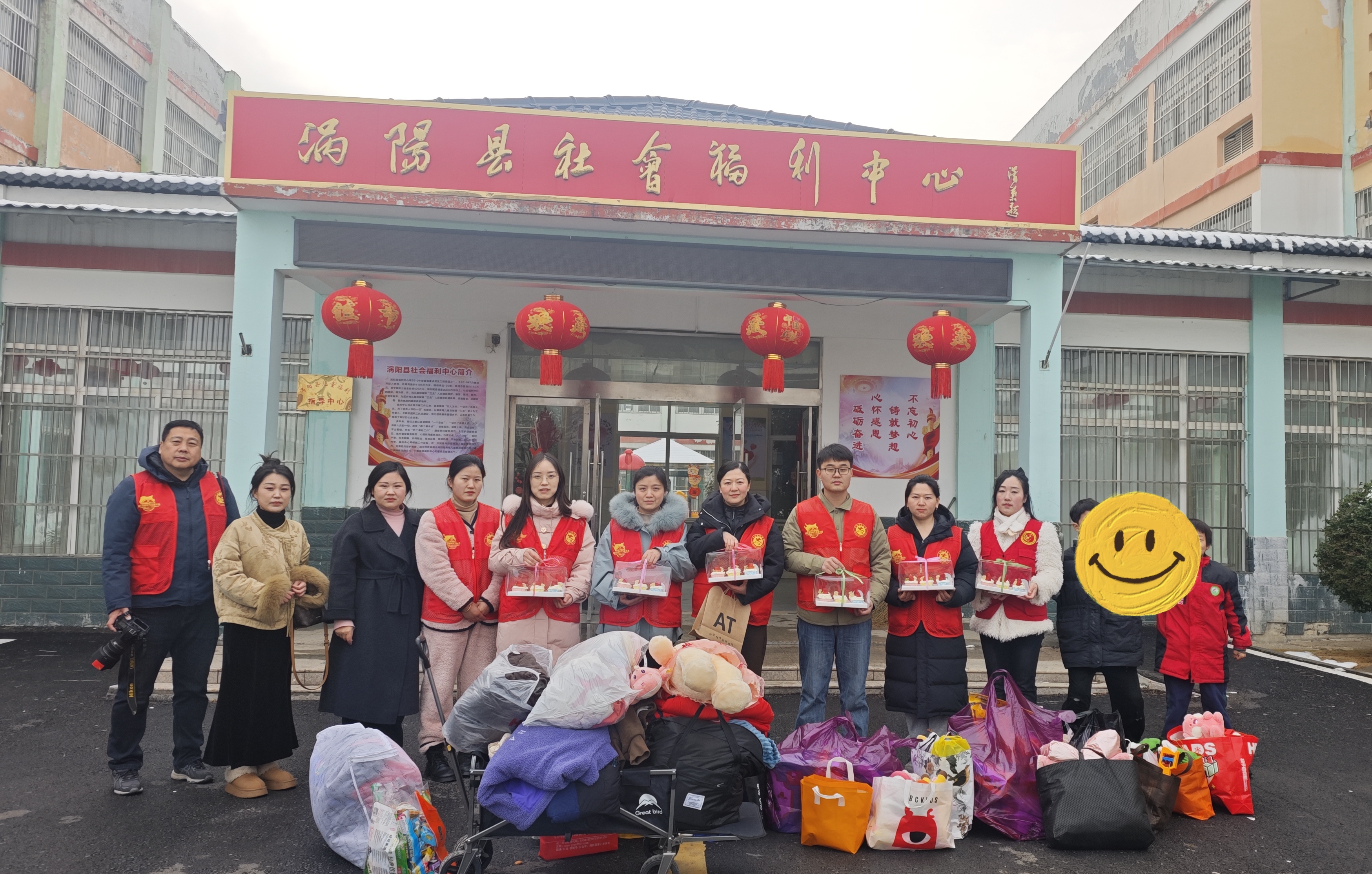 6.参与志愿者部分合影.jpg