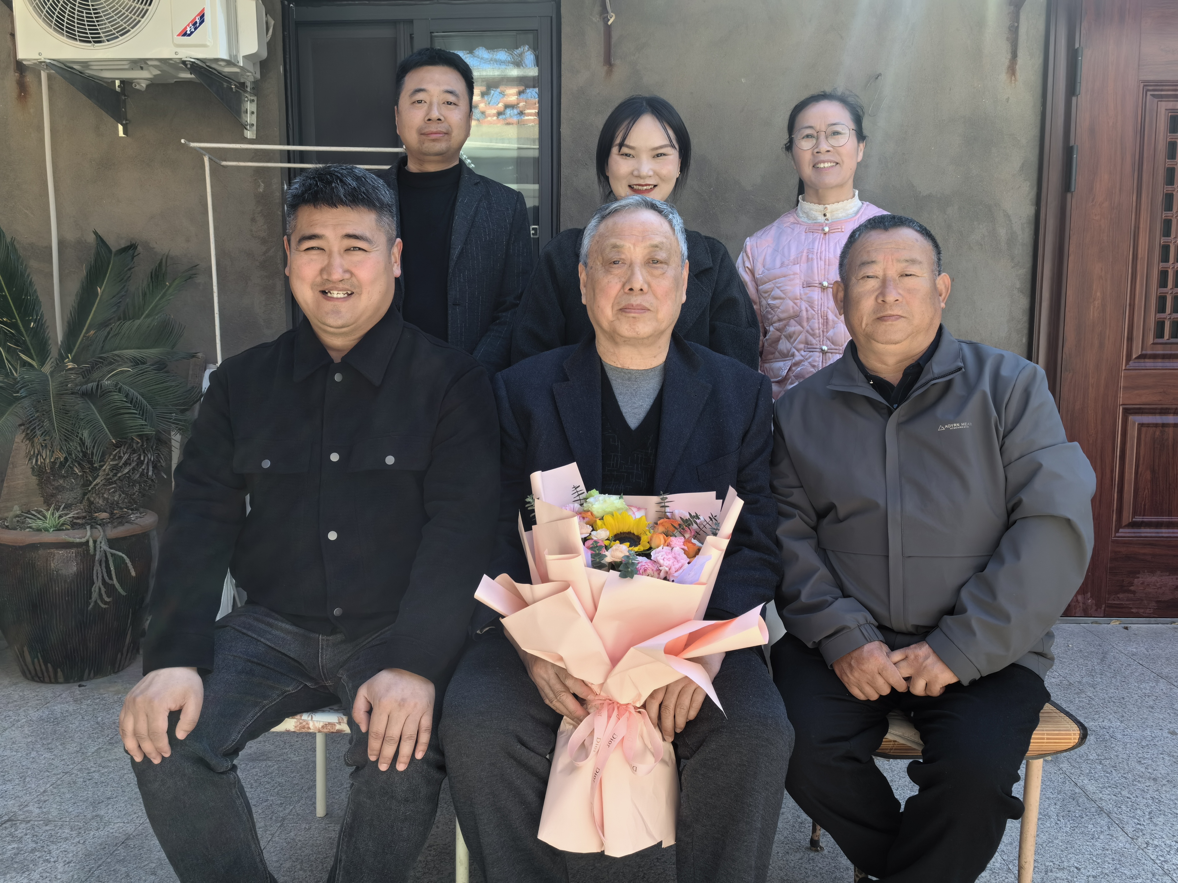 6大家一起合影留念.jpg