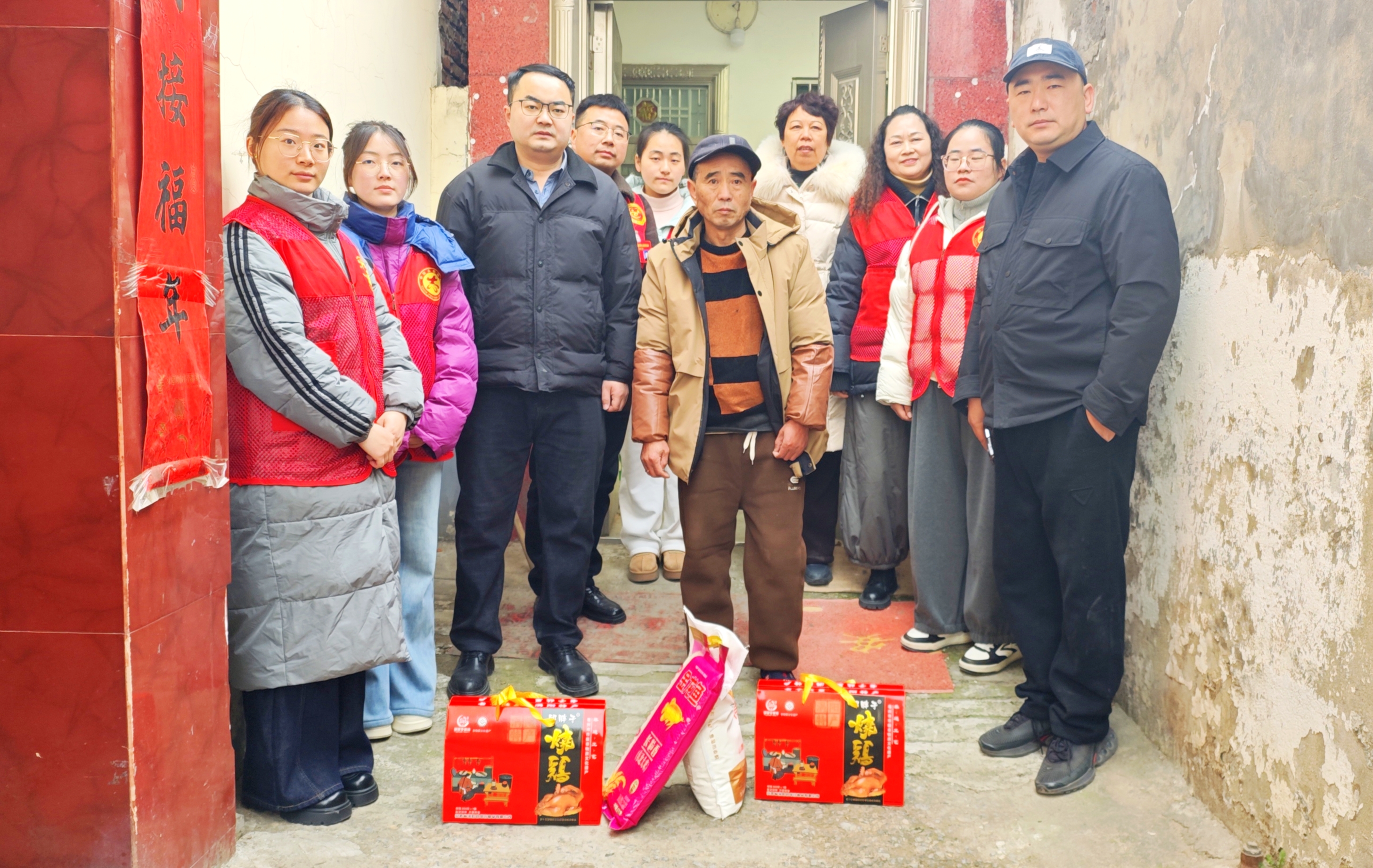 8大家一起合影留念 (2).jpg